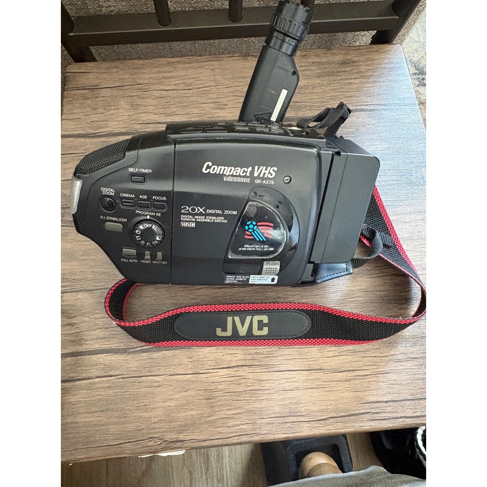 JVC GR-AX75U Compact VHS Videomovie Camcorder 20x Digital Zoom Vintage 1994